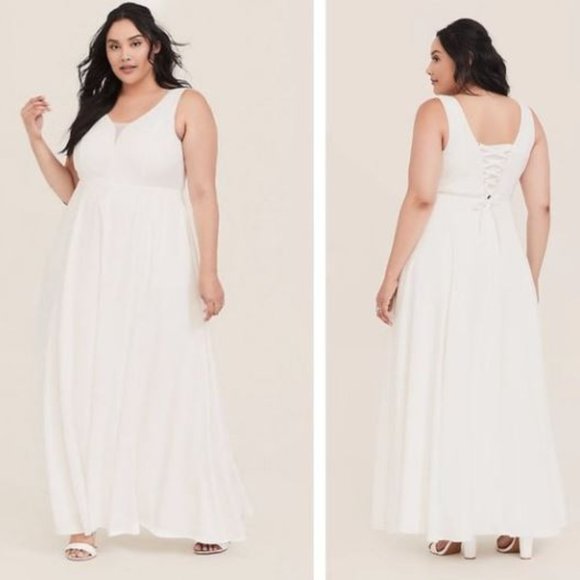 1X (14) PLUS SIZE Wedding Dress NWT - Picture 1 of 4